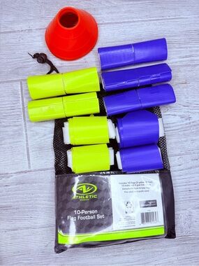 9 person flag football set with 5 blue &  4 yellow team bands and goals toy game